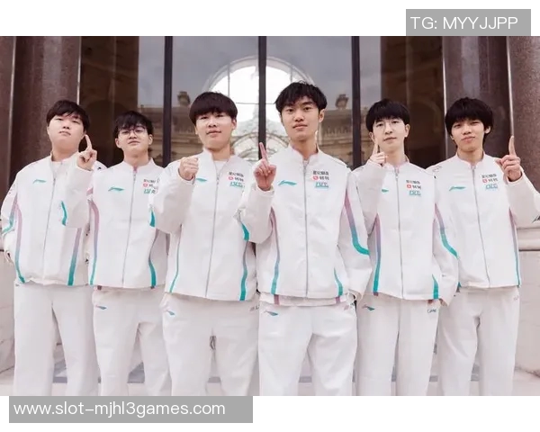 全球总决赛中BLG展现灵活性策略的深度分析与点评 全球总决赛中BLG展现灵活性策略的深度分析与点评